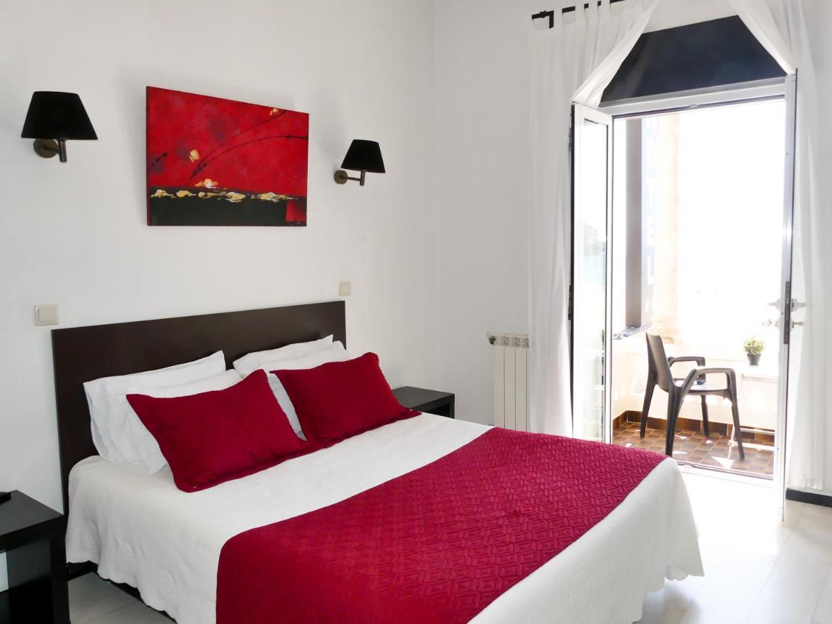 נאזרה Hotel Cubata מראה חיצוני תמונה