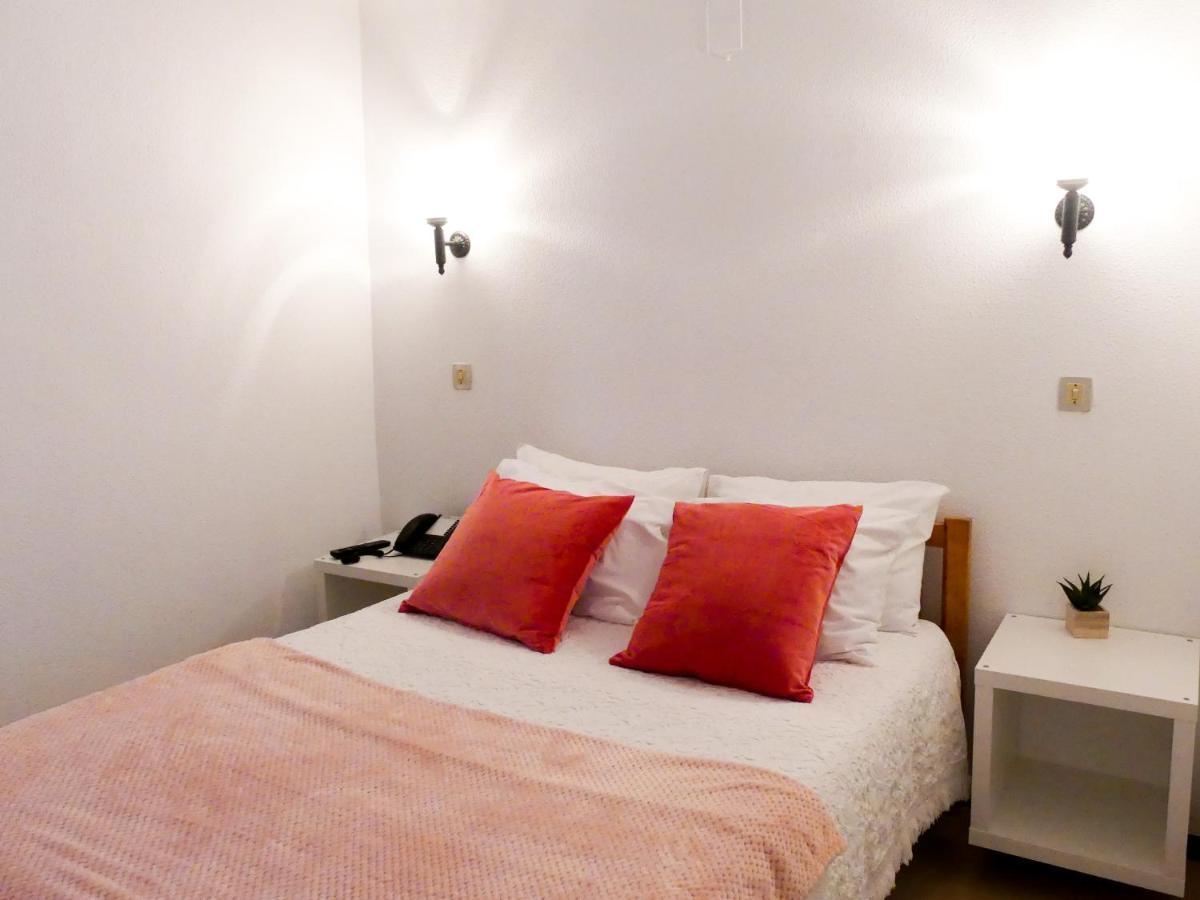 נאזרה Hotel Cubata מראה חיצוני תמונה